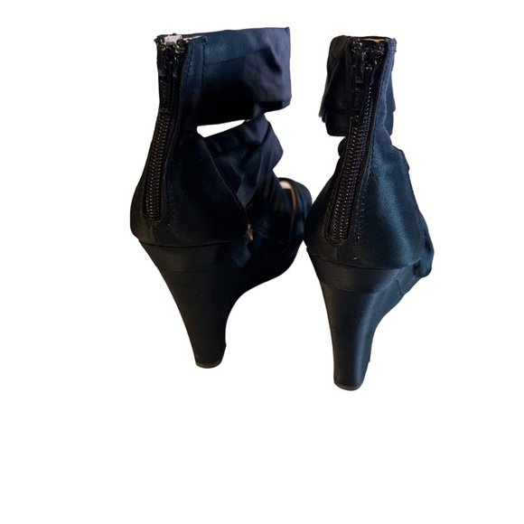 Gwyneth zip back black wedge heels size 7.5 M - Picture 4 of 7